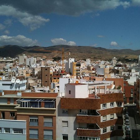 Calle Juan Lirola المرية المظهر الخارجي الصورة